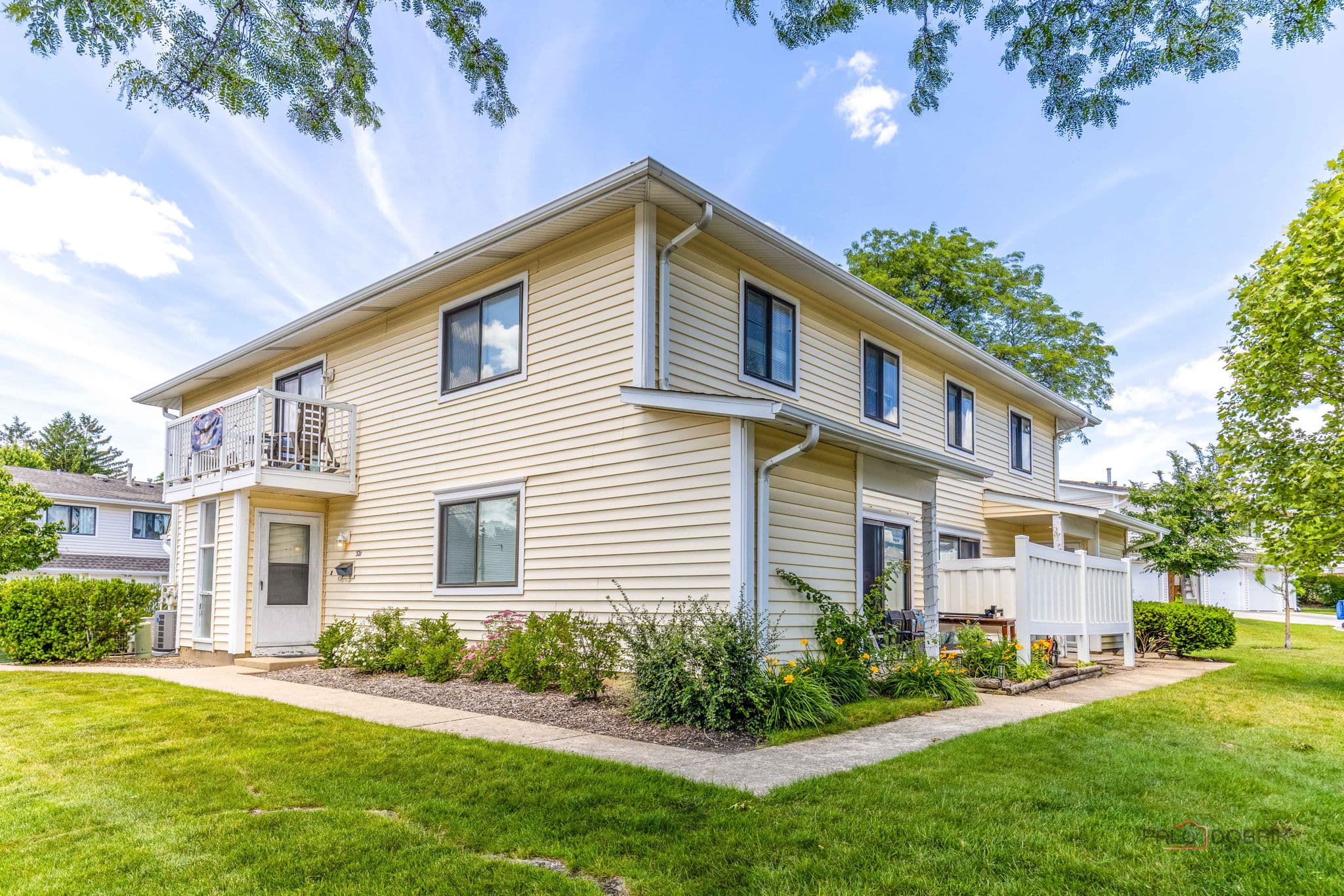 325 Bayview, Schaumburg, IvyGro buyer closing
